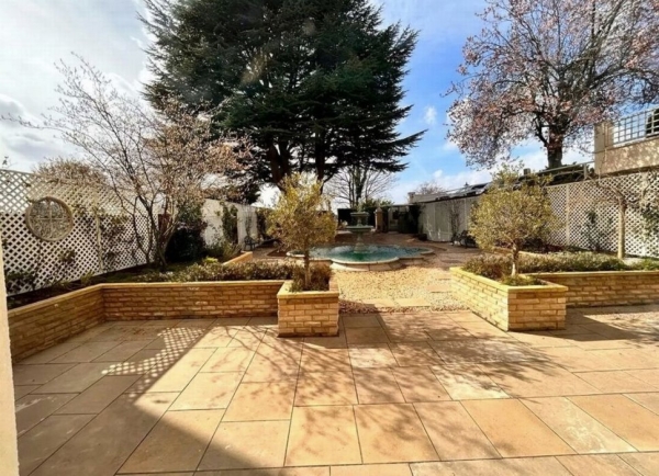 Женщина «выиграла» в лотерею дом стоимостью $2,5 миллиона, но получила от организаторов всего $6,2 тысячи. Все по правилам Женщина «выиграла» в лотерею дом стоимостью $2,5 миллиона, но получила от организаторов всего $6,2 тысячи. Все по правилам