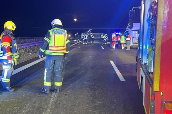 В Германии автомобиль из Беларуси попал в крупное ДТП В Германии автомобиль из Беларуси попал в крупное ДТП