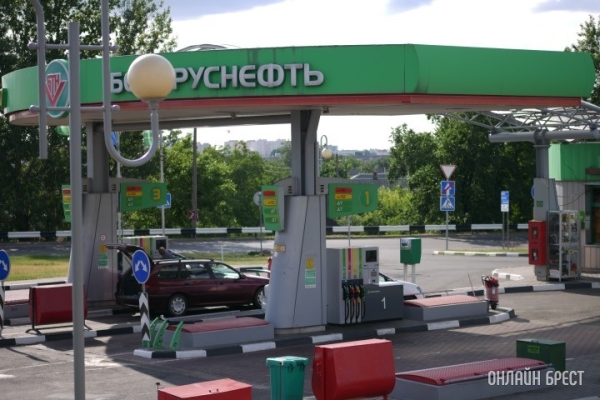 Топливо подорожает в Беларуси со вторника Топливо подорожает в Беларуси со вторника